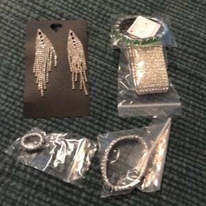 Jewelry! Make me an offer!